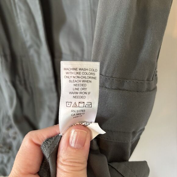 Maurices Utility Vest Gray Pockets Buttons Womens Sz XXL - Picture 5 of 8